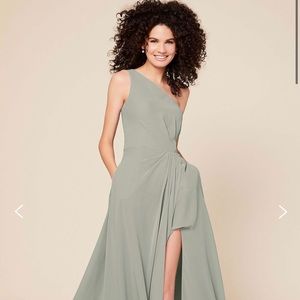 Dear Cleo Bridesmaid Dress  Delilah Style- Ivy